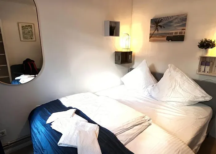 Apartamento Gemütliche, Große 6-zkb,eg-wohnung Im Herzen Eimsbüttels-2wc&2duschen