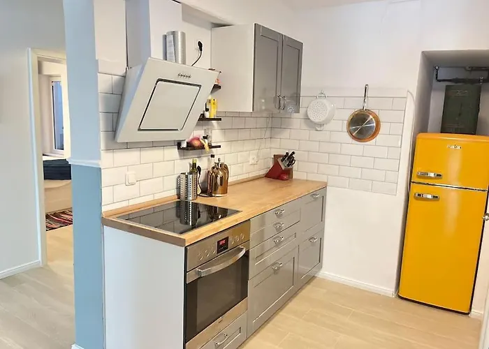 Apartamento Gemütliche, Große 6-zkb,eg-wohnung Im Herzen Eimsbüttels-2wc&2duschen *