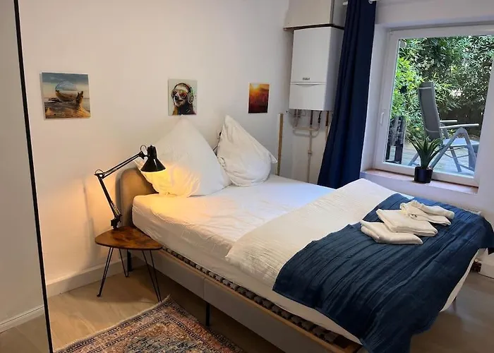 Gemütliche, Große 6-zkb,eg-wohnung Im Herzen Eimsbüttels-2wc&2duschen